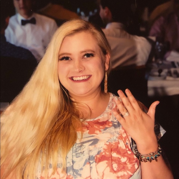 Meet the Posher, Sydney Logan💞 - Picture 2 of 3